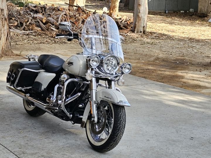 HARLEY DAVIDSON ROAD KING CLASSIC Occasion - 4