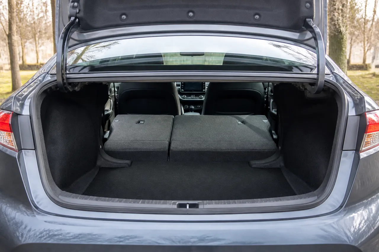 Volume maxi du coffre Toyota Corolla banquette rabattue