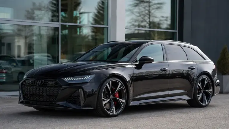 Audi RS6 neuve en concession