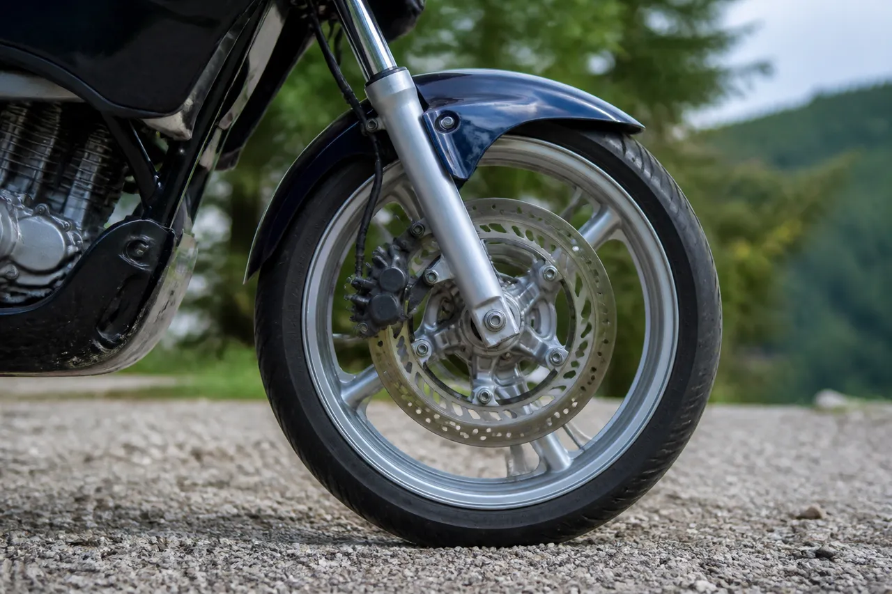 Frein avant de la BMW F 650 CS Scarver